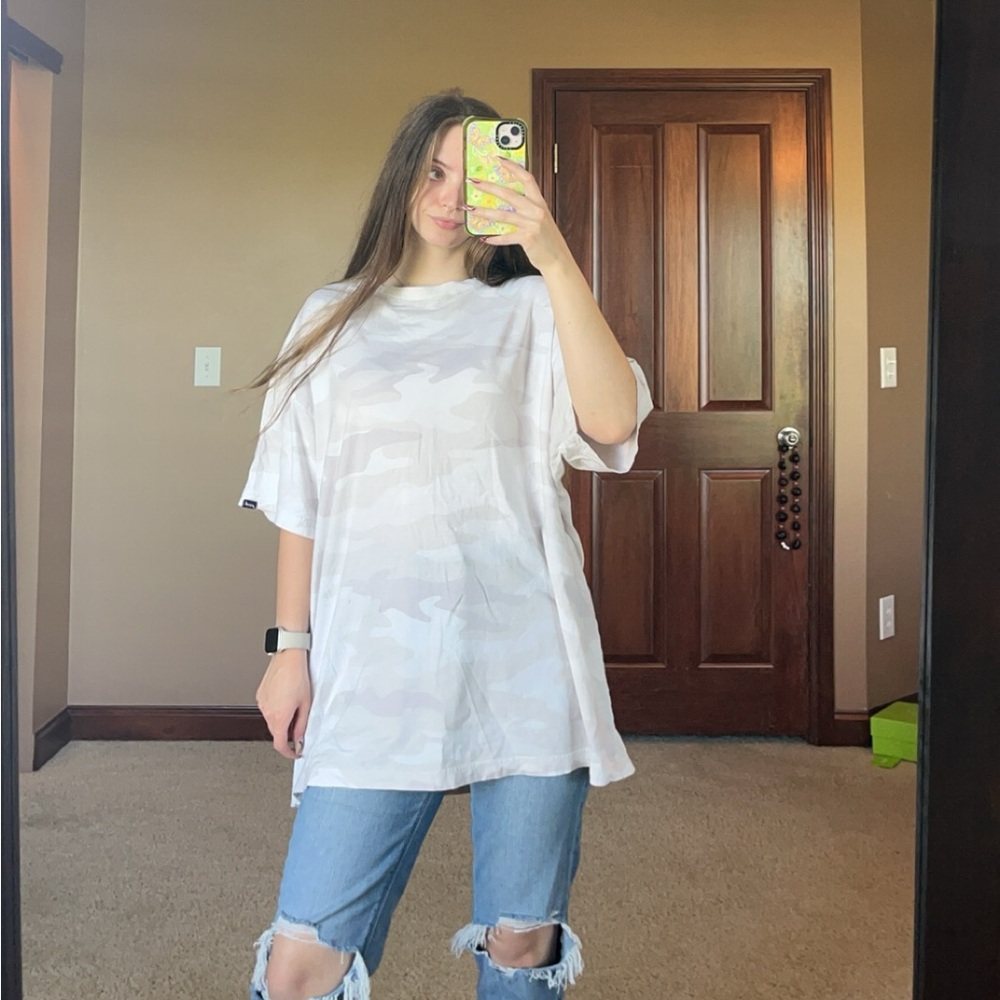 VS Pink One Size Shirt